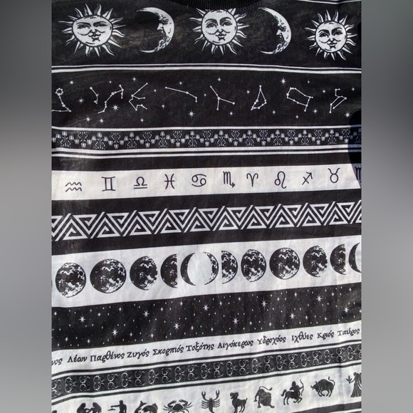 Horoscopez Sheer Cropped Zodiac Astrology Long Sleeve - Picture 3 of 5